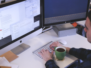 dual monitor setup, gaming station ideas, desk space optimization, monitor mount solutions, gaming desk design, dual monitor stand, small desk gaming setup, minimalist gaming station, ergonomic gaming desk, setup tutorial